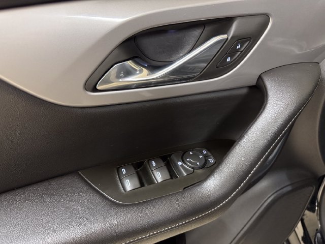 Used 2025 Chevrolet Blazer LT FWD image 7