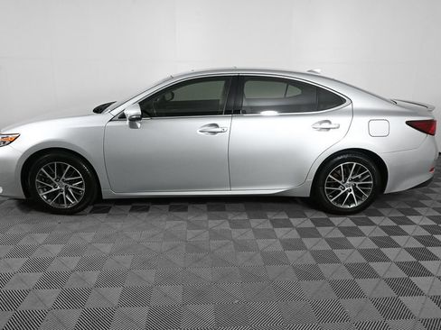 Used 2017 Lexus ES 350 image 3
