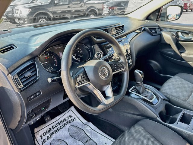 Used 2018 Nissan Rogue Sport SV AWD/4WD image 9