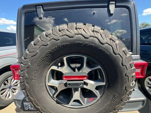 Used 2018 Jeep Wrangler Unlimited Rubicon image 5