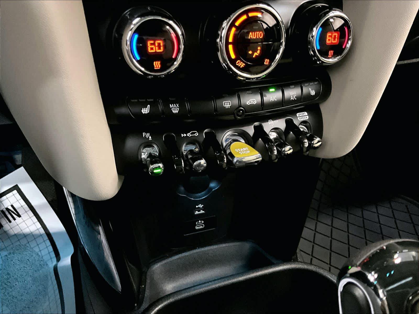 Used 2024 MINI Cooper SE FWD image 39