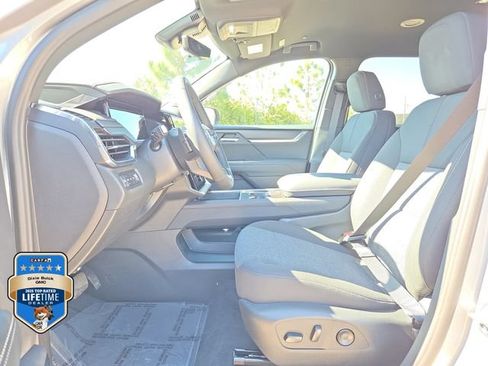 New 2026 GMC Acadia Elevation AWD/4WD image 17