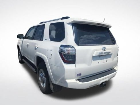 Used 2024 Toyota 4Runner SR5 Premium w/ Moonroof Package RWD image 7