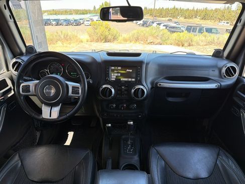 Used 2014 Jeep Wrangler Unlimited Sport AWD/4WD image 10