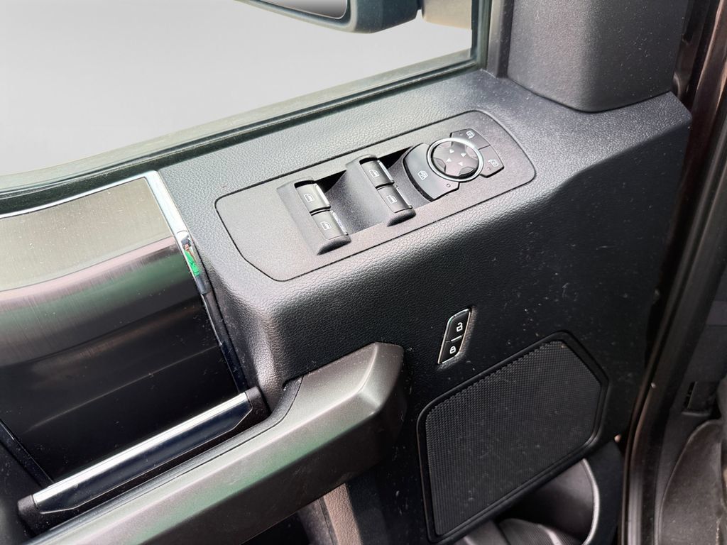 Used 2020 Ford F150 XLT w/ Equipment Group 302A Luxury AWD/4WD image 18