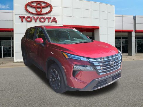 Used 2026 Nissan Rogue SV FWD image 37