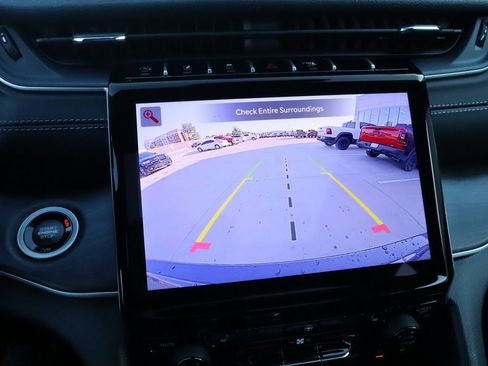 New 2025 Jeep Grand Cherokee Limited w/ Black Appearance Package image 6