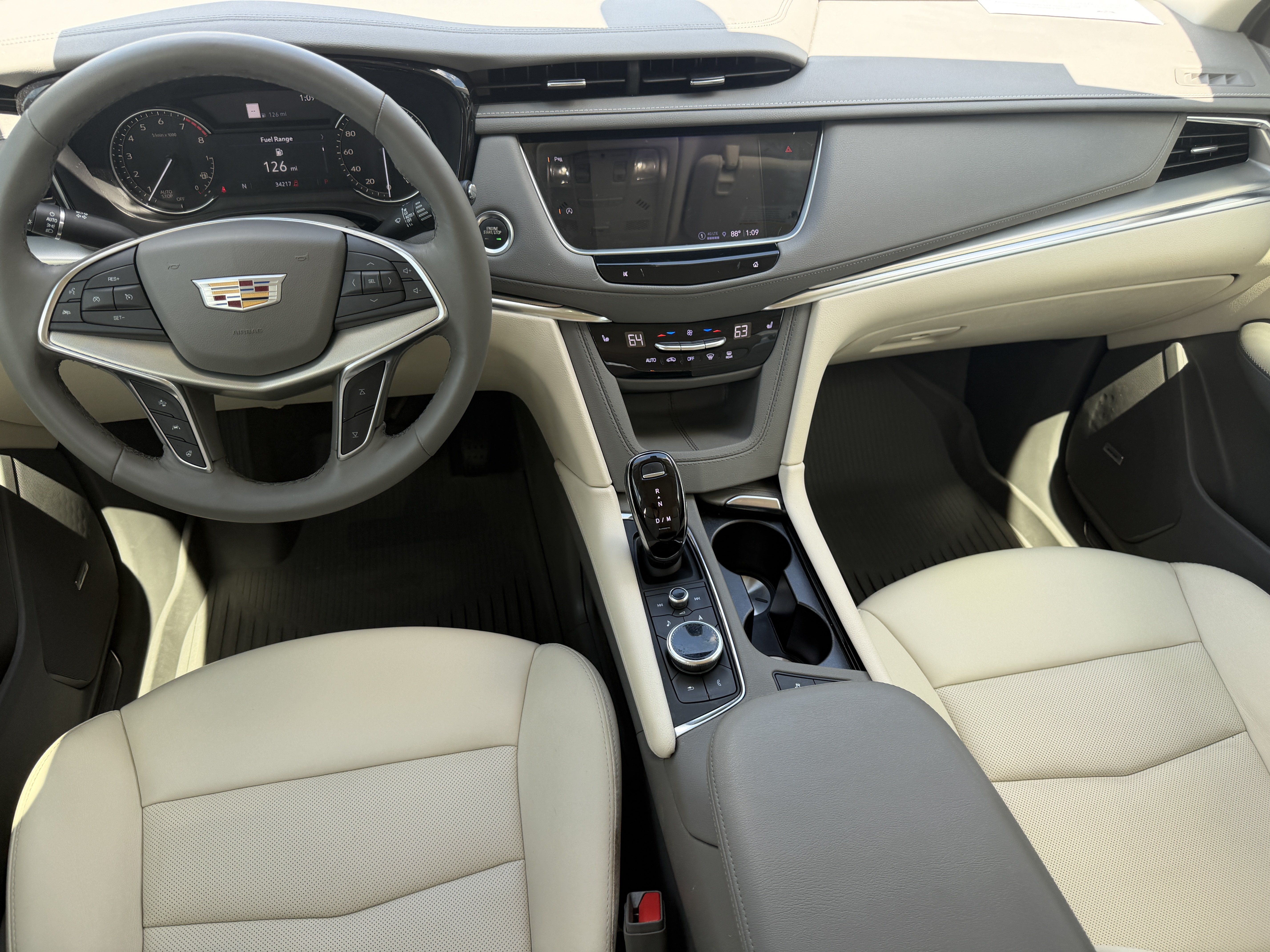 Certified 2023 Cadillac XT5 Premium Luxury FWD image 12