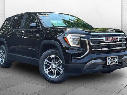 Used 2025 GMC Terrain Elevation