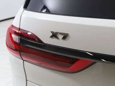 Used 2022 BMW X7 M50i image 57