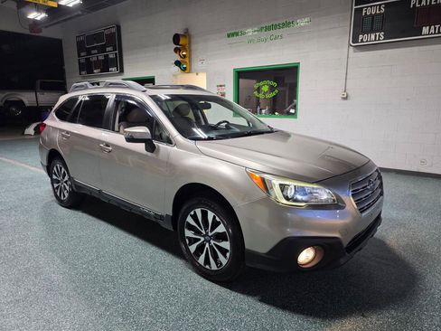Used 2017 Subaru Outback 3.6R Limited AWD/4WD image 4