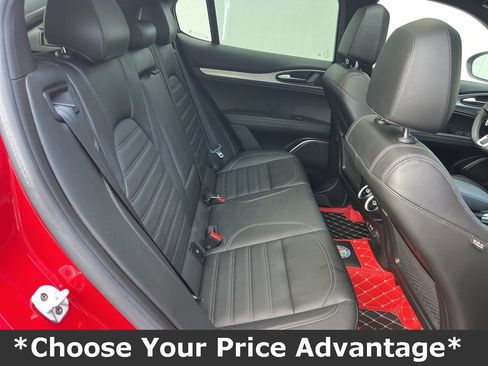 Used 2022 Alfa Romeo Stelvio Veloce image 21