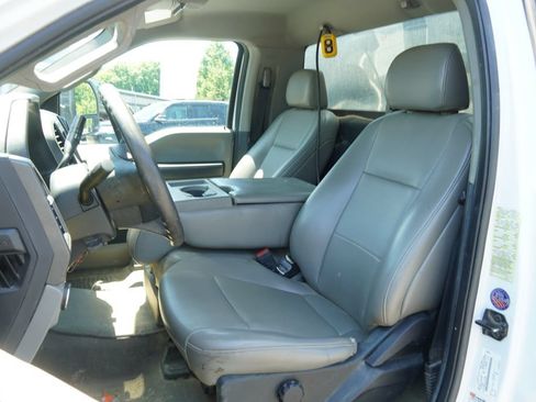 Used 2020 Ford F550 4x4 Regular Cab Super Duty image 3