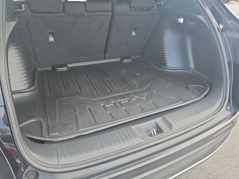 Used 2025 Honda HR-V Sport image 12