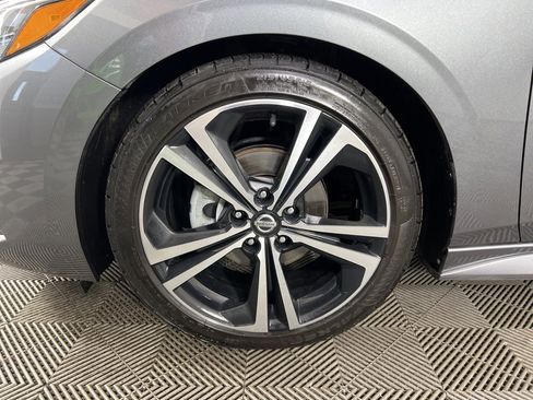 Used 2020 Nissan Sentra SR image 15