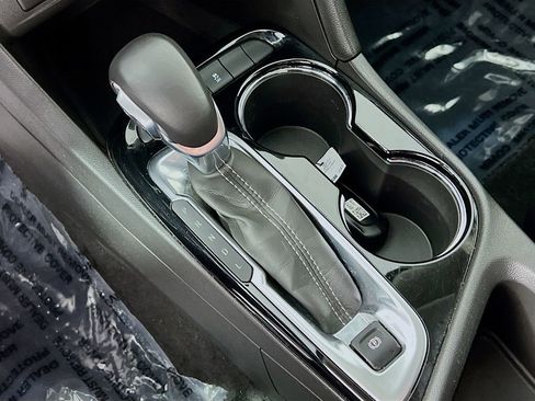 Certified 2021 Buick Encore GX Preferred w/ Cold Weather Comfort Package FWD image 15