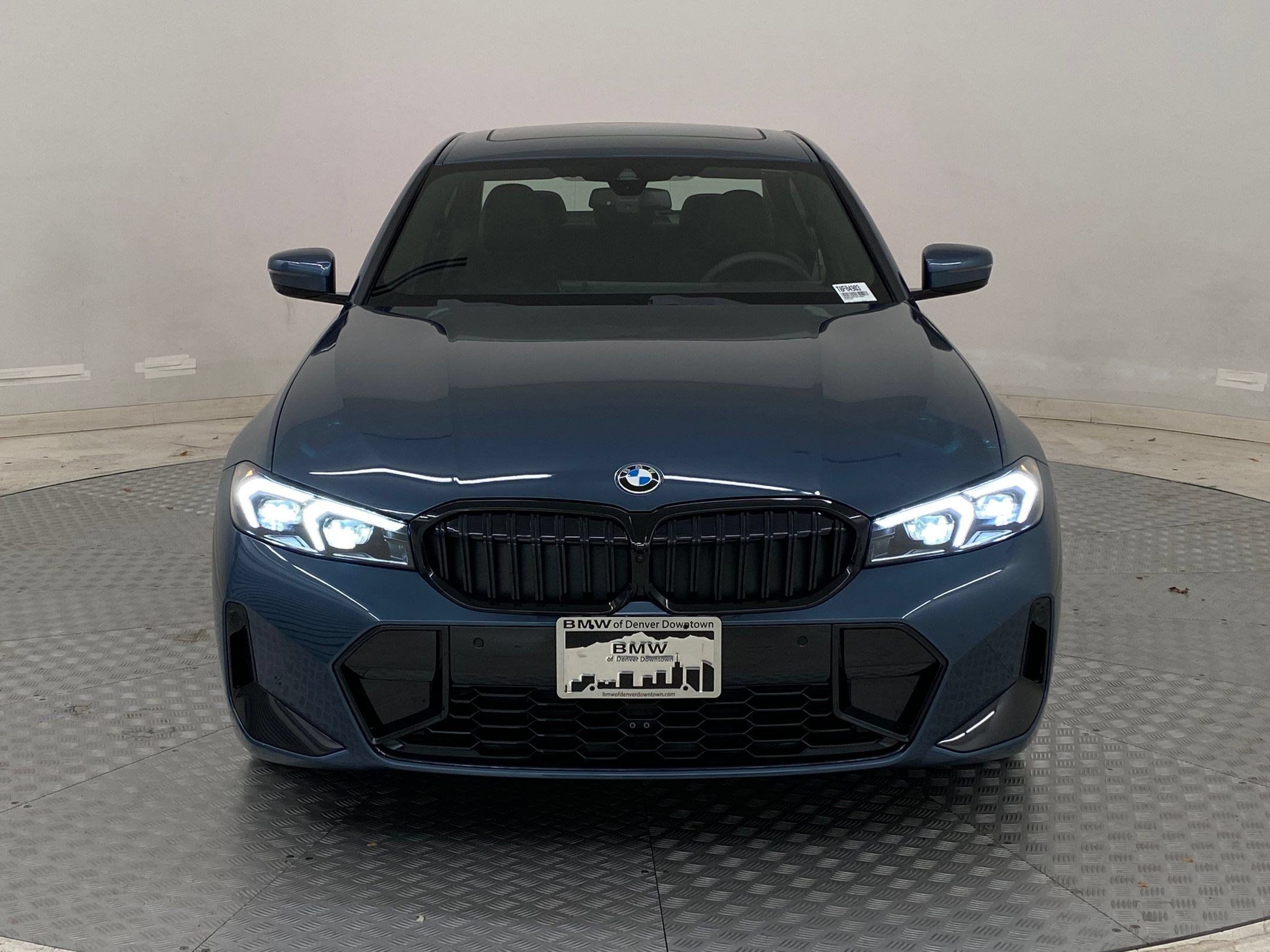 Used 2026 BMW 330i xDrive Sedan w/ M Sport Package AWD/4WD image 5