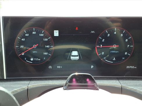 Used 2025 Hyundai Santa Fe Limited AWD/4WD image 26