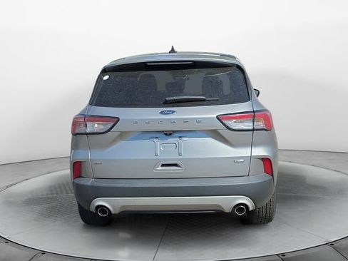 Used 2021 Ford Escape SE FWD image 2