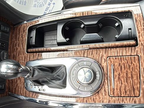 Used 2020 Nissan Armada SL image 17