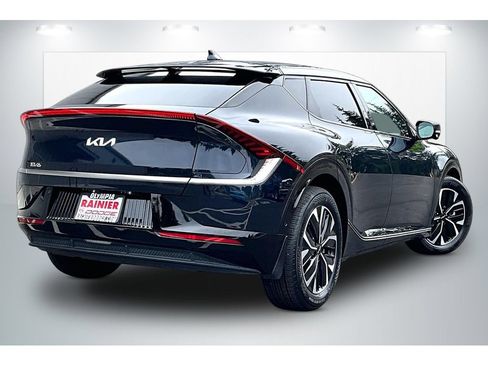 Used 2024 Kia EV6 Wind w/ Wind Technology Package AWD/4WD image 13