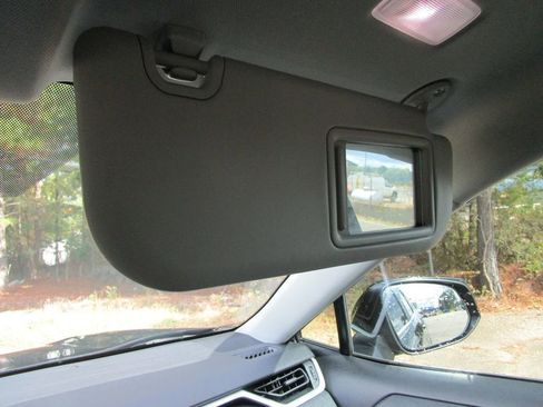 Used 2022 Toyota RAV4 XLE image 38