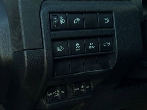 Used 2024 Toyota Tacoma Limited image 14