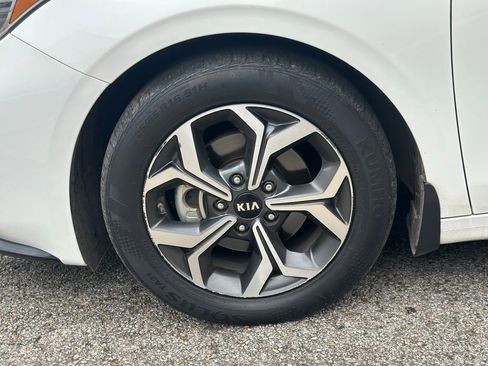 Used 2021 Kia Forte LXS w/ Paint Protection Package image 19