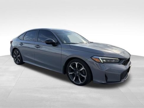 Used 2025 Honda Civic Sport image 2