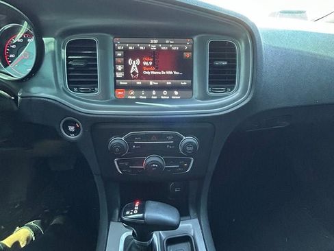 Used 2023 Dodge Charger SXT RWD image 9