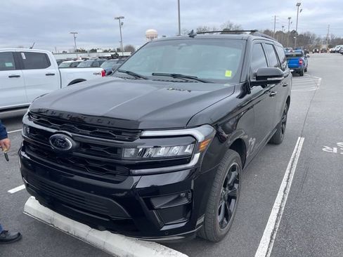 Used 2023 Ford Expedition Limited image 1