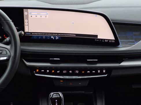 Used 2024 Cadillac XT4 Sport w/ LPO, Floor Liner Package FWD image 22