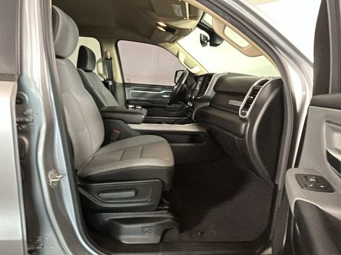 Used 2019 RAM 1500 Big Horn RWD image 35