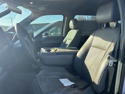 Used 2020 Ford F250 XL w/ Power Equipment Group image 17