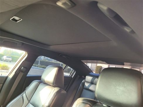 Used 2019 Dodge Charger SXT w/ Leather Interior Group image 8