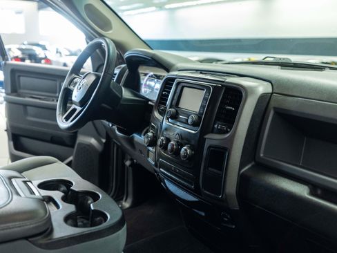 Used 2018 RAM 1500 Express RWD image 13