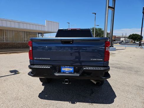 Used 2026 Chevrolet Silverado 2500 Custom w/ Z71 Off-Road Package AWD/4WD image 7