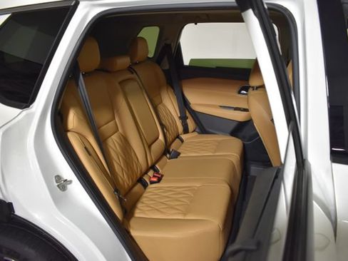 Certified 2023 Nissan Rogue Platinum AWD/4WD image 32