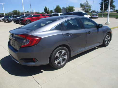 Used 2020 Honda Civic LX image 4