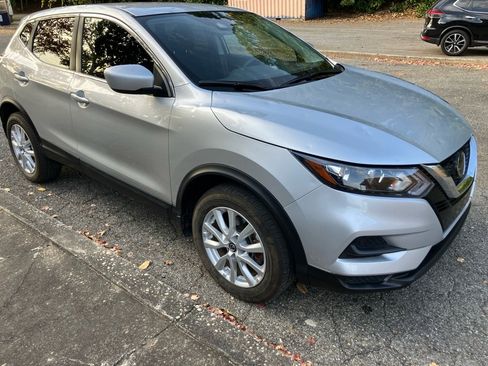 Used 2020 Nissan Rogue Sport S w/ Appearance Package image 2