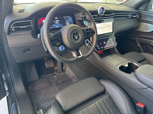Used 2025 Maserati Grecale Folgore AWD/4WD image 15