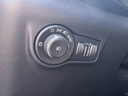 New 2026 Jeep Compass Latitude image 32