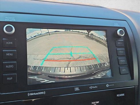 Used 2020 Toyota Sequoia Platinum AWD/4WD image 14