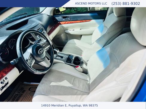 Used 2010 Subaru Outback 2.5i Limited AWD/4WD image 9