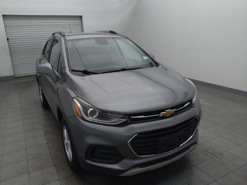 Used 2020 Chevrolet Trax LT w/ Driver Confidence Package AWD/4WD image 14