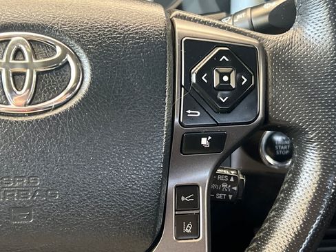 Used 2018 Toyota Tacoma TRD Off-Road w/ Technology Package RWD image 26