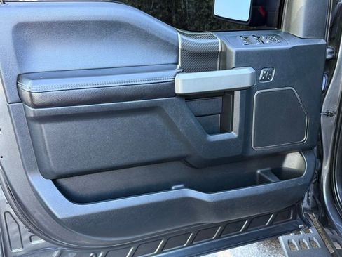 Used 2019 Ford F150 Raptor w/ Equipment Group 802A Luxury AWD/4WD image 21