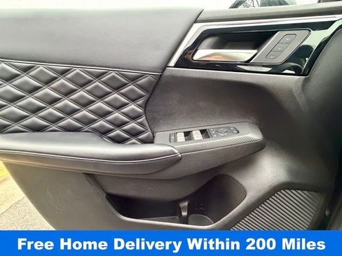 Used 2023 Mitsubishi Outlander SEL image 28