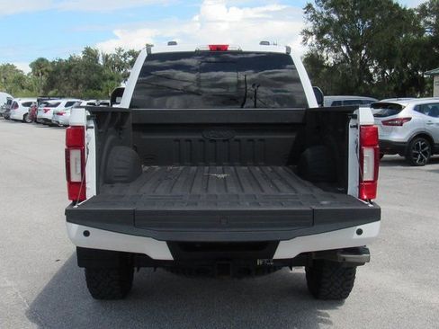 Used 2020 Ford F350 Platinum w/ Tremor Off-Road Package image 5