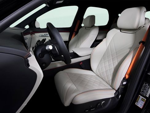 New 2026 Genesis GV70 3.5T Sport Prestige AWD/4WD image 18